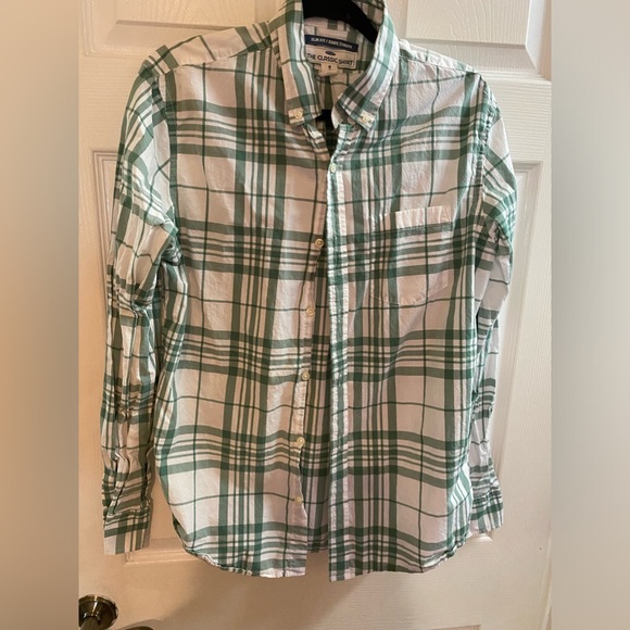 Men’s Old Navy Classic Fit Shirt - Picture 7 of 14